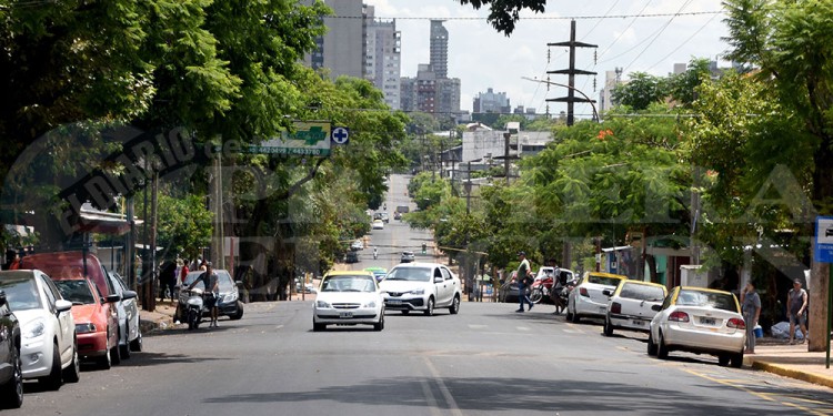 NADA SIMPLE. López Torres, a la altura del Hospital, es uno de los sitios más complejos de resolver a la hora de convertirla en mano única.