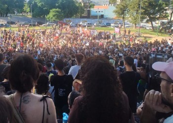 Tras el discurso de Milei, se realizó la primera asamblea antifascista LGBTIQ+