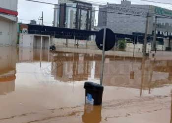 Camboriú registró 197,8 milímetros de lluvia en un día y ya superó lo previsto para todo enero