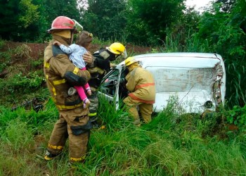 El Soberbio: bomberos organizan venta  de pollo para costear una cirugía urgente