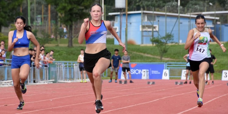 A PREPARARSE. Los atletas misioneros se reunirán en la pista Erik Barney.