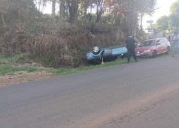 Despiste en Bernardo de Irigoyen: dos vehículos involucrados y solo daños materiales