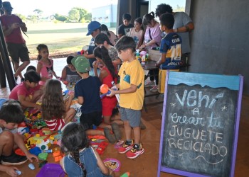 Los más pequeños se dejaron llevar por su imaginación para crear sus juguetes preferidos