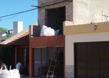 Un albañil misionero murió en Buenos Aires al caer desde un techo