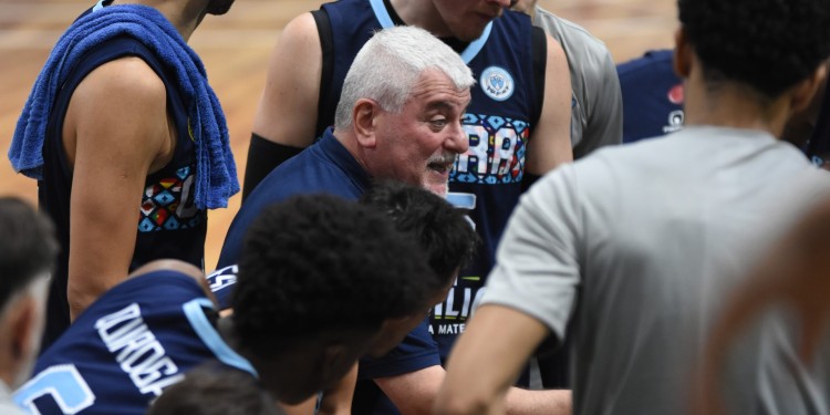 SIGUE FIRME. Fabio Demti continuará siendo el entrenador del Celeste. El lunes será la vuelta al trabajo.