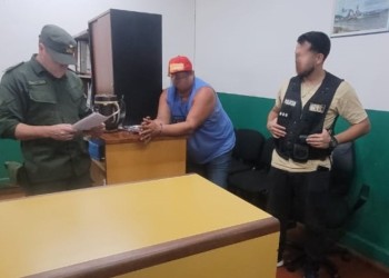 Le enviaba fotos de su casa y su familia: terminó detenido por amenazas de muerte