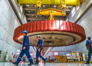 Despidos en la EBY: cayó el amparo colectivo y cada uno litigará donde tiene domicilio