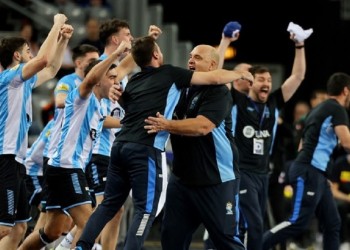 Con sufrimiento, Argentina avanza en el Mundial de handball