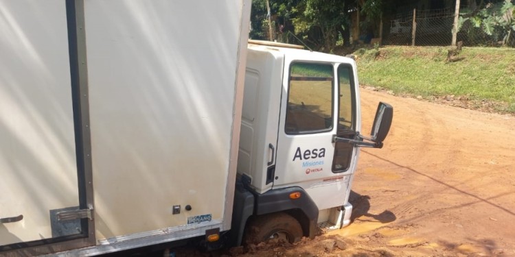 GARUPÁ. Calles en mal estado hace más de dos años.