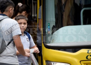 BEEG: trabajan con la base de datos de alumnos y nuevos validadores