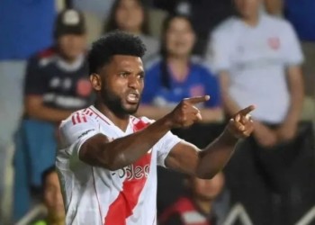 River va a por México con un condimento especial