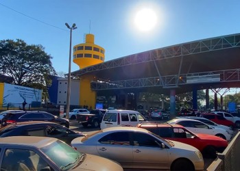 Continúa el “boom” del turismo de compras en países limítrofes