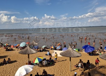 Las playas de Posadas, las elegidas para celebrar la primera tarde del 2025