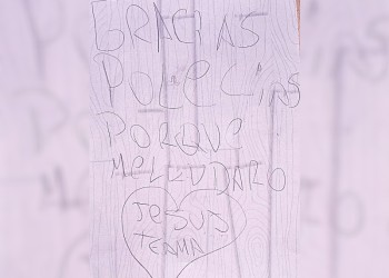 Una pareja fue detenida por el abuso sexual de dos de sus hijos menores