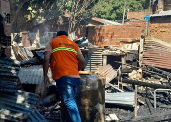 Posadas: incendio consumió por completo una vivienda en la chacra 181