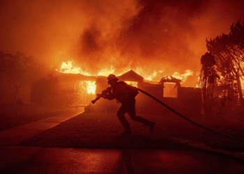 Recrudecen los incendios en Los Ángeles: ya hay cinco muertos