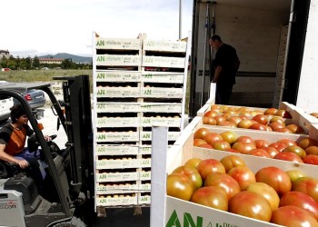 La Nación flexibiliza la importación de alimentos para forzar la baja de precios
