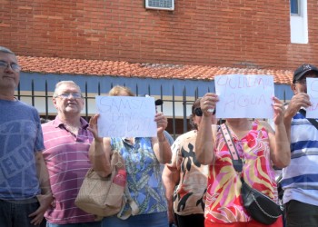 Vecinos de la chacra 122 sin agua llevaron el reclamo hasta SAMSA