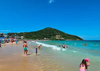 Brasil: más del 35% de las playas de Santa Catarina están catalogadas como “impropias” para bañistas