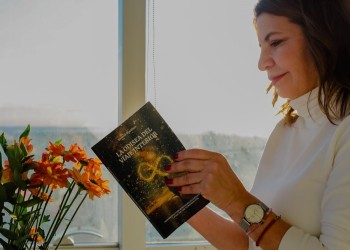 Beatriz Martínez presenta su libro “La odisea del viaje interior”