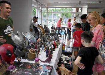 El mágico mundo del coleccionismo y modelismo desplegó su atracción en el Espacio Multicultural