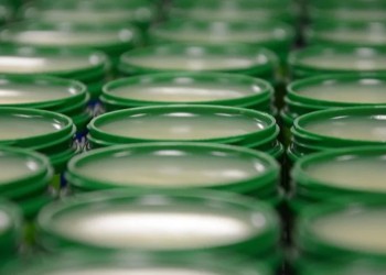 La ANMAT prohibió la venta de una reconocida pomada de venta callejera