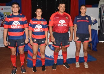 Centro de Cazadores presentó su nueva indumentaria para saltar a la cancha en el 2025