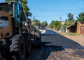 Vialidad Provincial sigue con el programa de pavimento urbano en Garupá