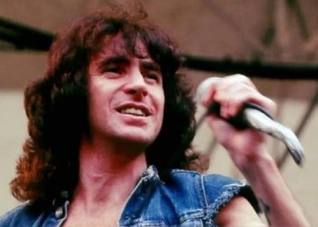 Bon Scott, el vocalista de AC/DC que murió ahogado en su propio vómito