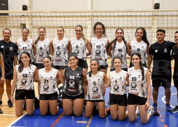 Brujas y la ilusión de volar bien alto