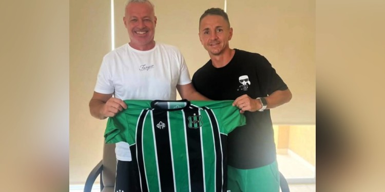 BOMBAZO. Dutto y López García, dos de las nuevas caras del Auriverde.