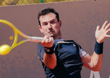 Tenis: el posadeño Monferrer abrió con una victoria en México