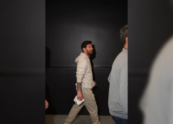 El look de Lionel Messi en el Caesars Superdome para presenciar el Super Bowl LIX 2025
