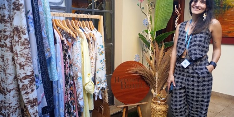 Diseñadora Maria Krijanoski. Instagram : @herenciabonita.