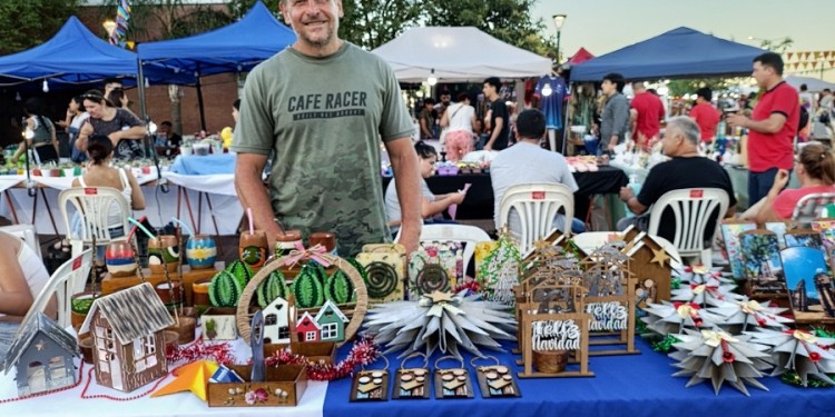 Emprendedor y artesano Guillermo Moroz.
Su Instagram @postales.misioneras