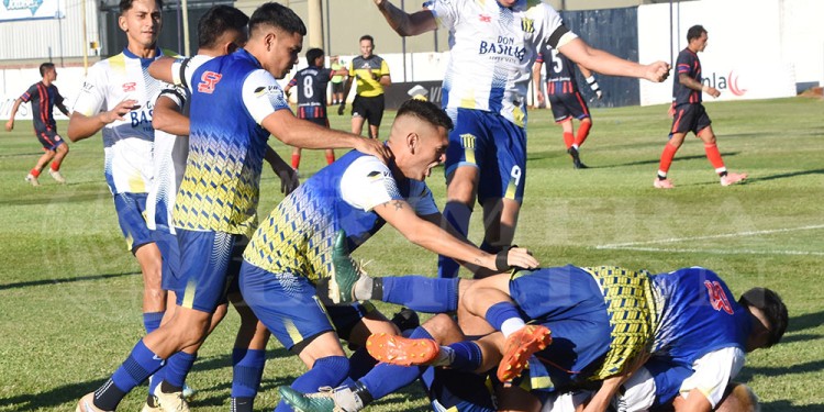 CUENTA REGRESIVA. Tras quedarse con la Región Litoral Norte, el Auriazul ya tiene la mirada puesta en el domingo.