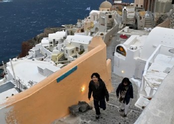 La exclusiva Santorini queda desierta a causa de terremotos