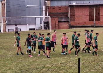 Timbó es el último pasajero para el Provincial