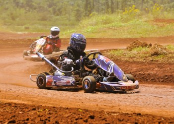 Con más de 80 pilotos, el karting terrado puso primera
