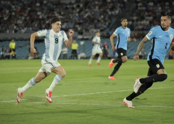 Sin Messi, Argentina venció a Uruguay en el Estadio Centenario