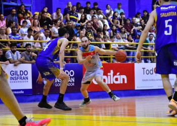 Liga Federal de Básquetbol: Pese a la derrota, Capri tuvo un debut histórico