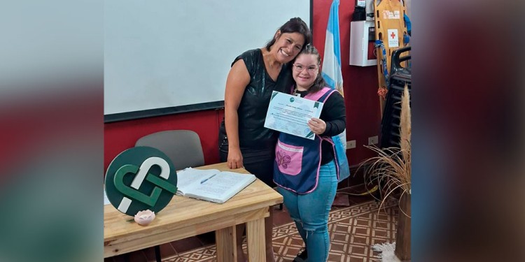 COMPROMISO. Una meta cumplida con dedicación que surge de su amor hacia los niños y su deseo de trabajar con ellos.