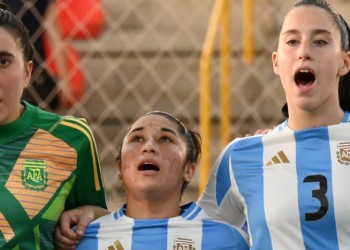 Futsal: Una goleada para arrancar en Brasil
