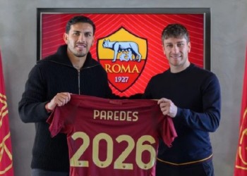 Paredes seguirá en la Roma hasta el 2026, pero habría un guiño para su retorno a Boca