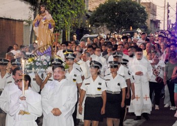 Cientos de fieles rindieron homenaje a San José, patrono de Posadas