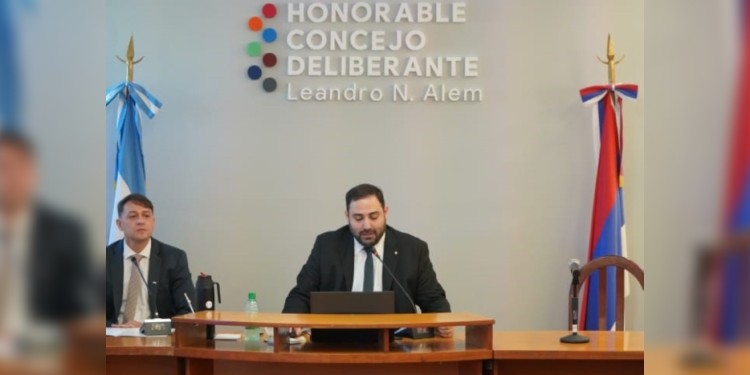 COMPROMISO. Sebely resaltó la participación ciudadana a través del presupuesto participativo.