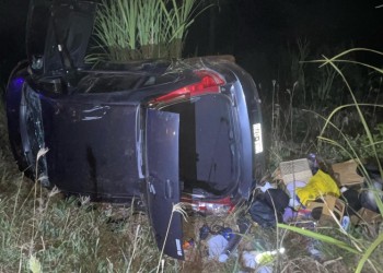 Despistaron y terminaron cayendo en un barranco en Salto Encantado