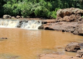 Amplio operativo para buscar a un adolescente desaparecido en el arroyo Tabay