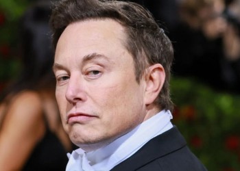 Cuántas horas deberían trabajar los empleados según Elon Musk y el cofundador de Google