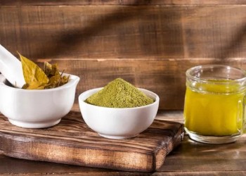 Cuatro beneficios de la hoja de coca y cómo consumirla